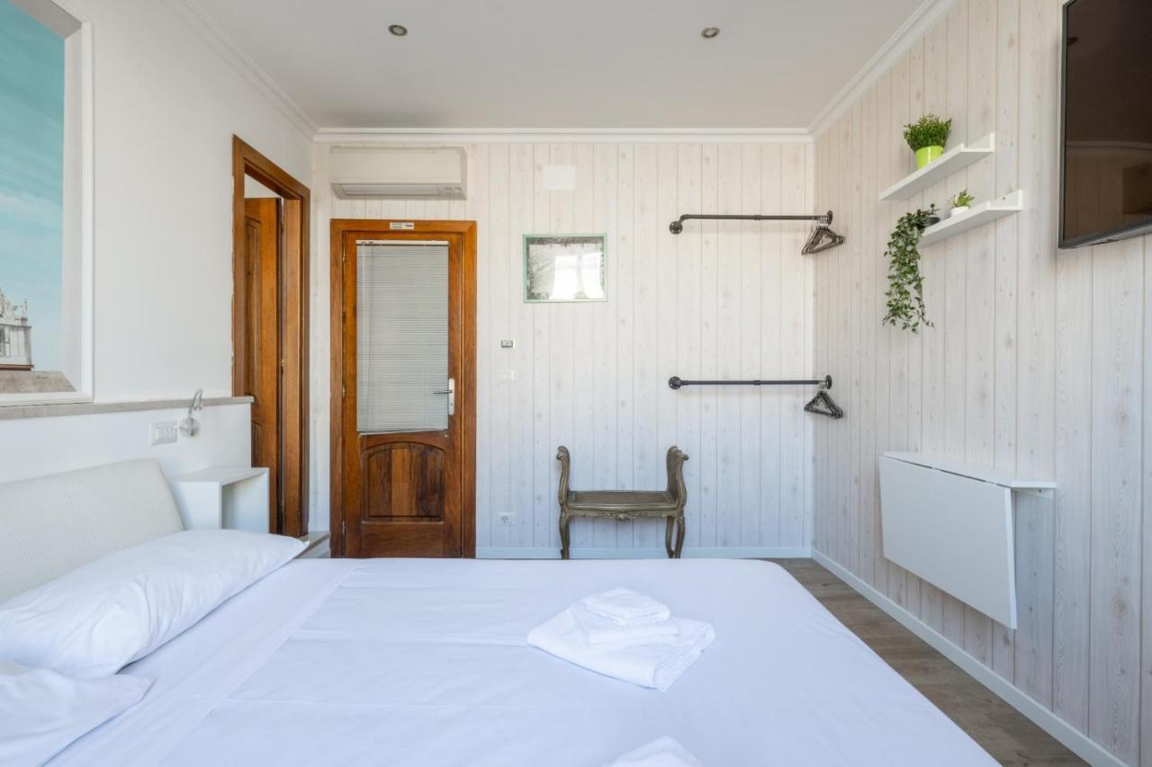 San Pietro 5 Stelle Prestigious Rooms โรม ภายนอก รูปภาพ